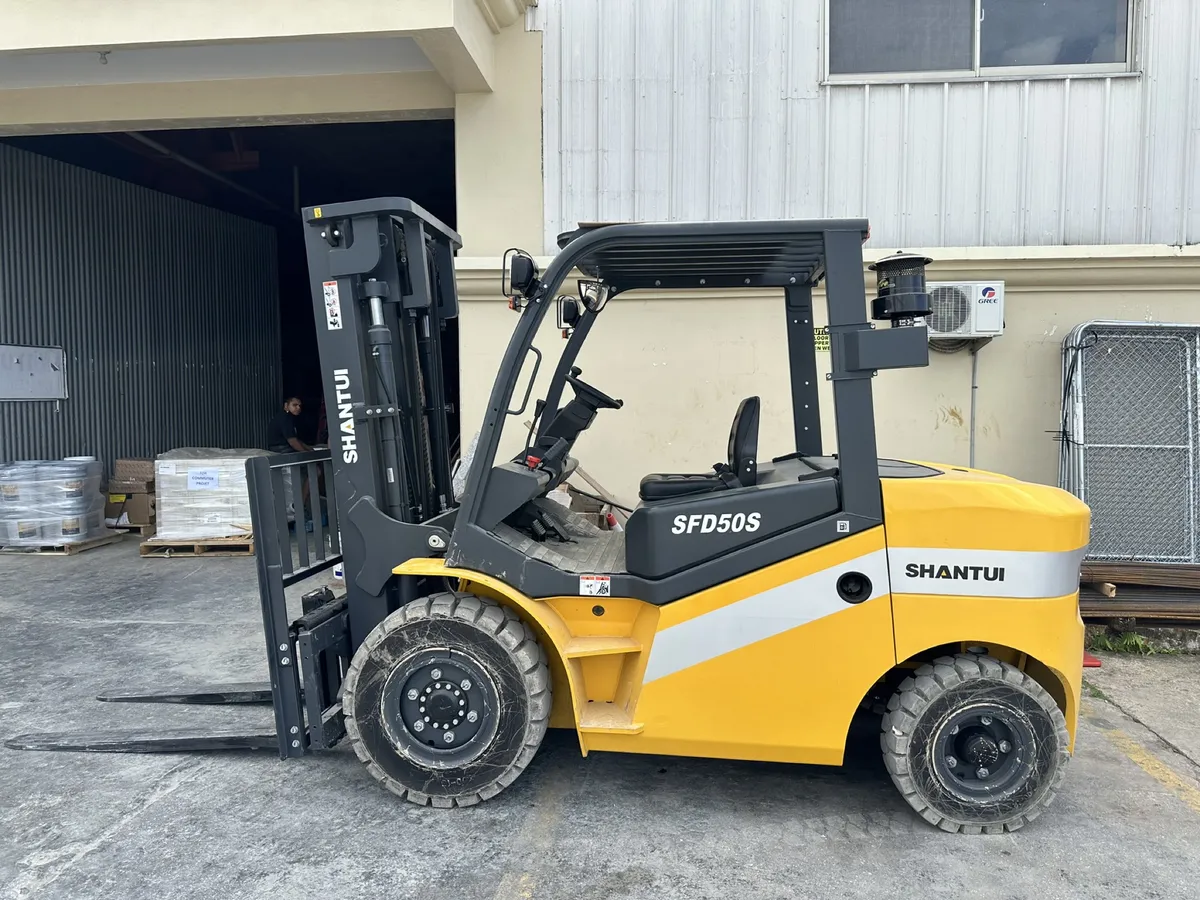 HYC 5-ton forklift at the Saipan yard